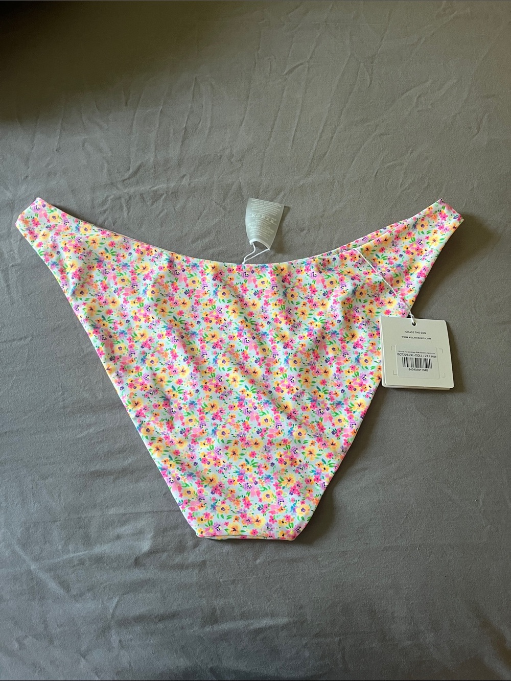 Kulani Kinis White Floral Print Bikini Bottom-Size 2XL - Picture 2 of 4